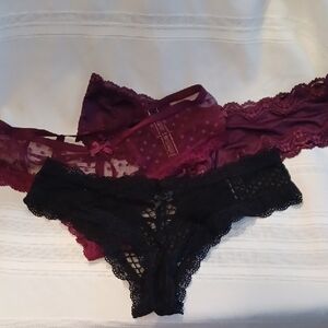 NWOT  Cheeky Elegant Lace Intimates Set - Black and Burgundy